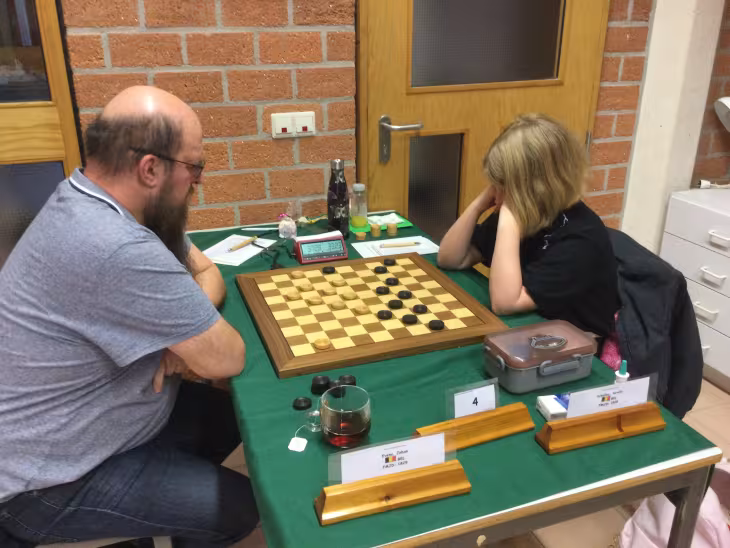 Johan Evens vs Aurelia Schalley